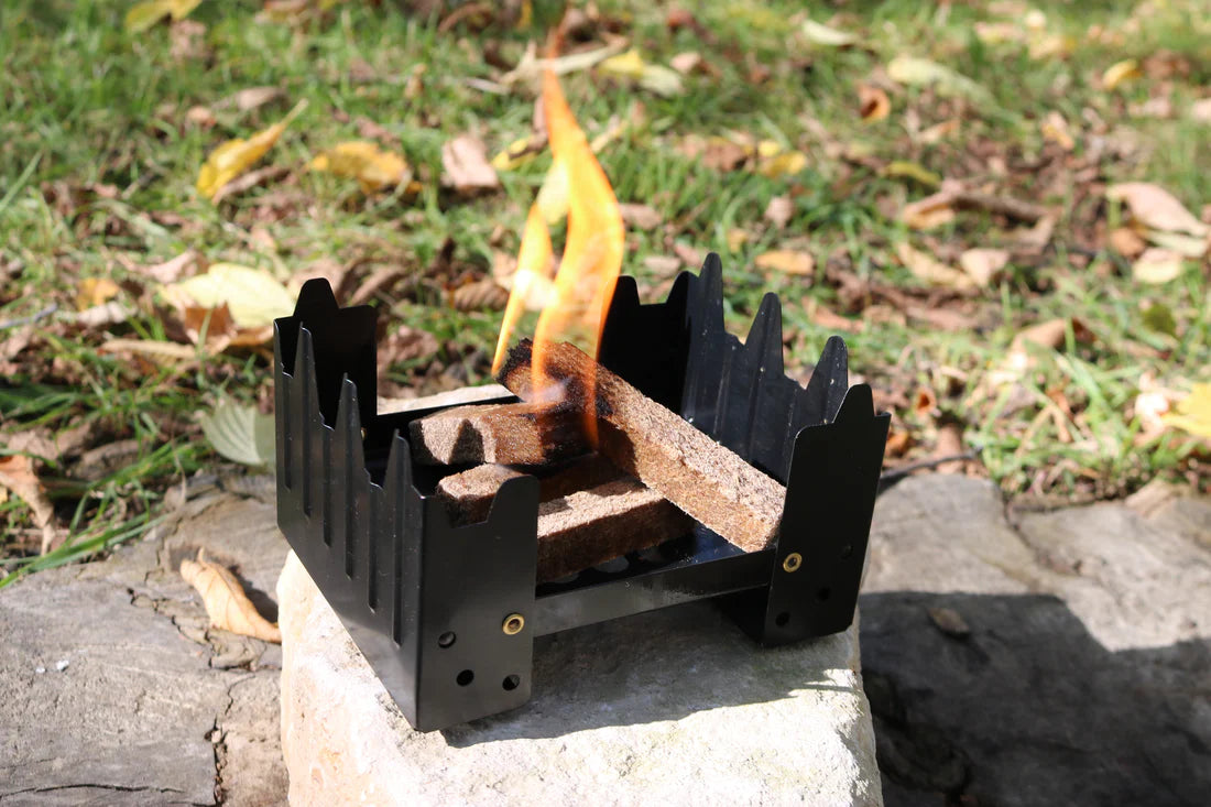 COGHLANS EMERGENCY STOVE
