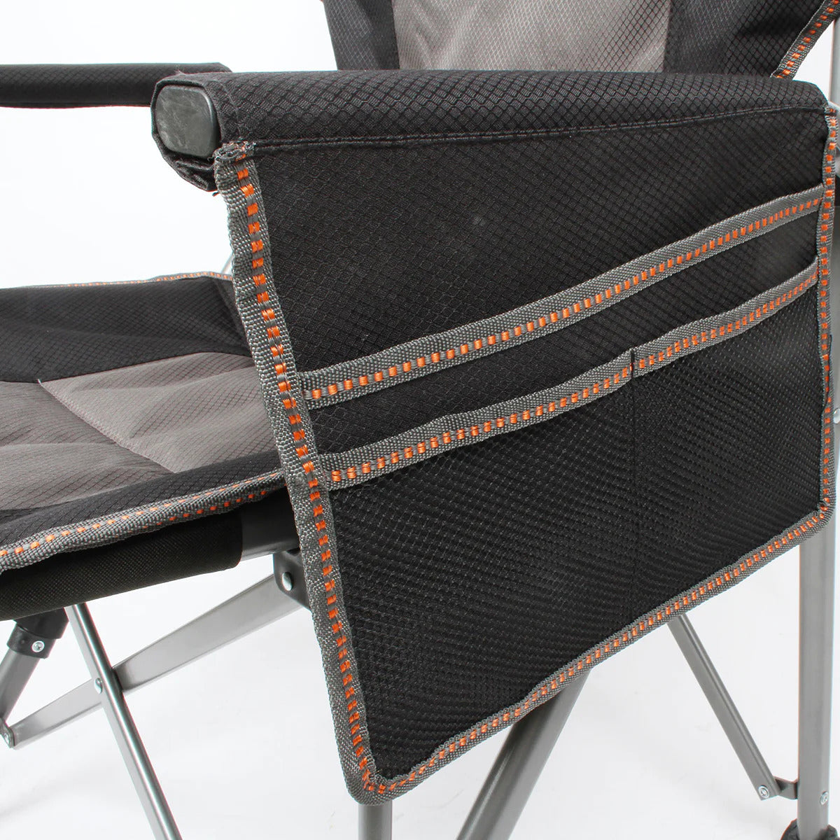 WILDTRAK CHEYNES ARM CHAIR
